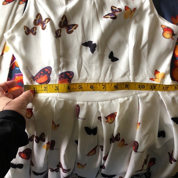 Spring time Butterfly dress - Picture 4 of 6